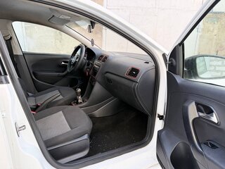 2014 Volkswagen Polo V, белый, 550000 рублей, вид 5