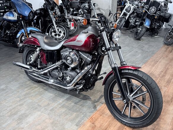 2015 Harley-Davidson Street Bob, красный, 1199000 рублей