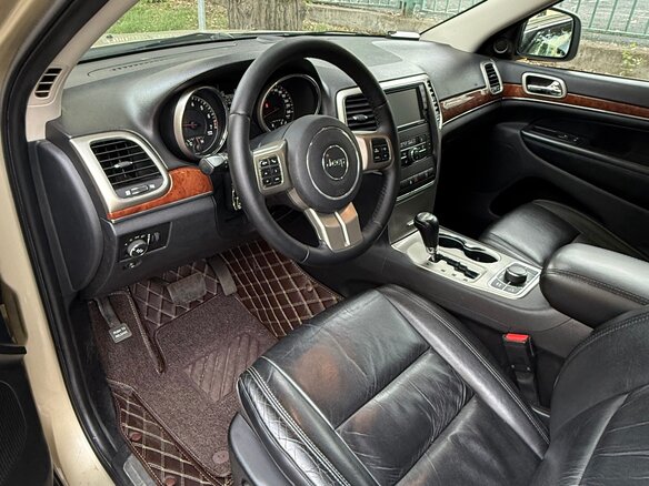 2011 Jeep Grand Cherokee IV (WK2), бежевый - вид 5