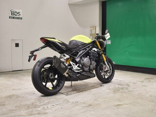 2026 Triumph Speed Triple, золотистый, 2000000 рублей, вид 5