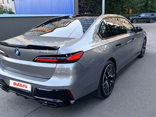 2023 BMW 7 серии M760e xDrive VII (G70), серебристый, 11900000 рублей, вид 5
