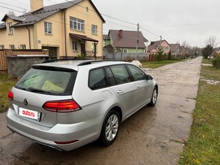 2020 Volkswagen Golf VII Рестайлинг, серебристый, 1600000 рублей, вид 4