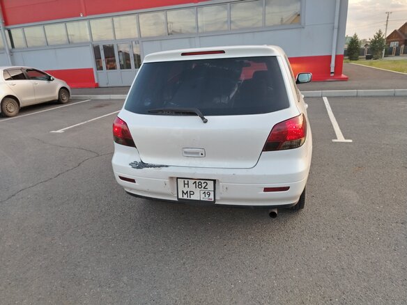 2002 Mitsubishi Airtrek I, белый - вид 6