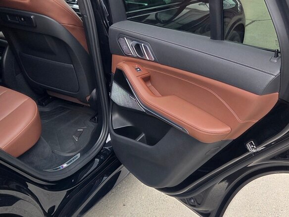 2022 BMW X5 40i IV (G05/G18), чёрный, 10810000 рублей - вид 31