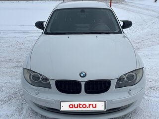 2010 BMW 1 серии 116i I (E81/E82/E87/E88) Рестайлинг, белый, 900000 рублей, вид 5