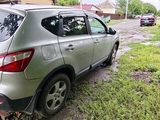 2012 Nissan Qashqai I Рестайлинг, серебристый, 720000 рублей, вид 3