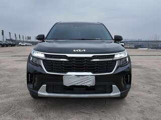2023 Kia Seltos I Рестайлинг, чёрный, 1800000 рублей, вид 2