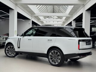 2026 Land Rover Range Rover P400 MHEV Long V, белый, 22690000 рублей, вид 5
