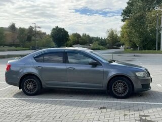 2013 Skoda Octavia III (A7), серый, 975000 рублей, вид 4
