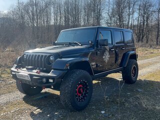 2016 Jeep Wrangler III (JK), чёрный, 3500000 рублей, вид 1