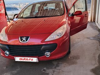 2007 Peugeot 307 I Рестайлинг, красный, 386600 рублей, вид 1