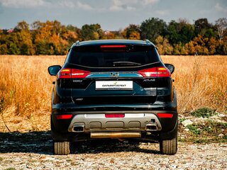 2021 Geely Atlas I, чёрный, 1810000 рублей, вид 4