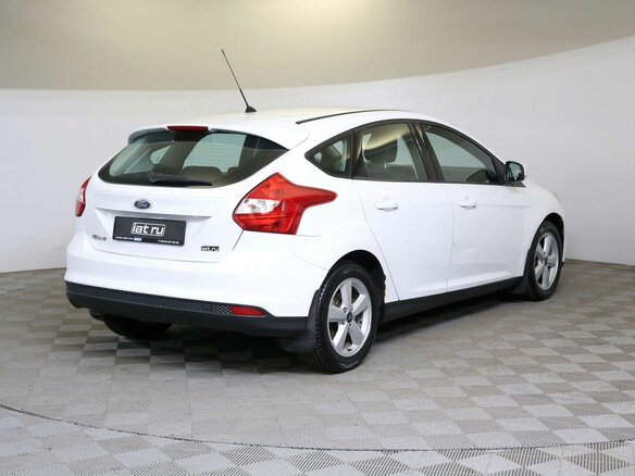 2012 Ford Focus III, белый - вид 4