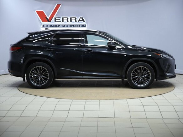 2021 Lexus RX 300 IV Рестайлинг, чёрный - вид 3
