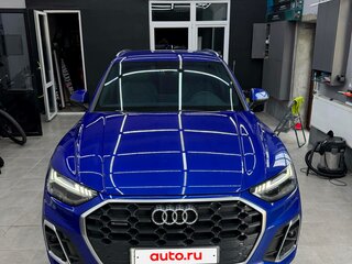 2021 Audi Q5 45 TFSI II (FY) Рестайлинг, синий, 4499000 рублей, вид 4