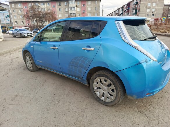 2011 Nissan Leaf I (ZE0/AZE0), голубой - вид 1