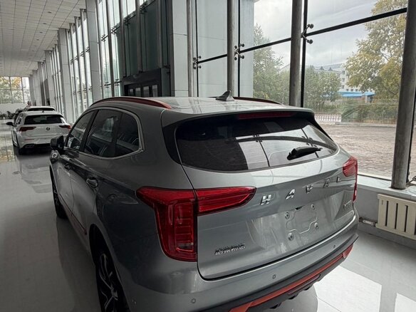 2021 Haval Jolion I, серебристый, 1600000 рублей - вид 17