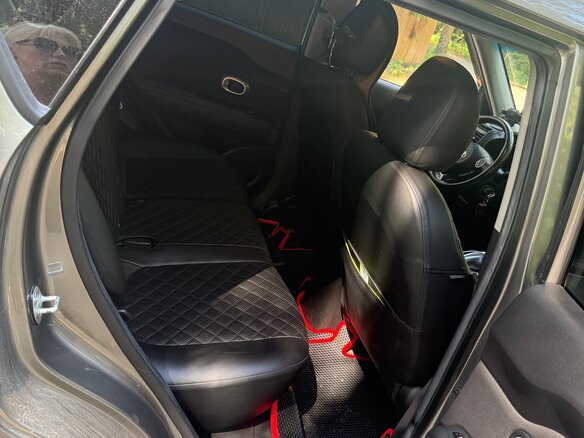 2018 Kia Soul II Рестайлинг, серебристый, 1500000 рублей - вид 4