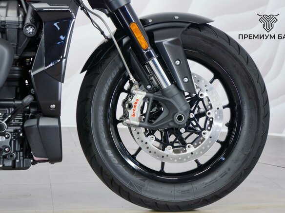 2025 Triumph Rocket 3, чёрный, 2877000 рублей - вид 10