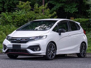 2018 Honda Fit III Рестайлинг, белый, 1205000 рублей, вид 1