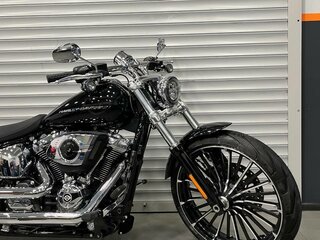 2026 Harley-Davidson Breakout, чёрный, 3750000 рублей, вид 3