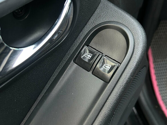 2018 Nissan Terrano III (D10), чёрный, 1490000 рублей - вид 20