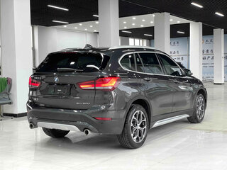 2023 BMW X1 Long 20Li sDrive II (F48) Рестайлинг, чёрный, 2113009 рублей, вид 4