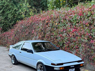 1986 Toyota Sprinter Trueno IV (AE85/AE86), белый, 1800000 рублей, вид 2