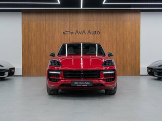 2025 Porsche Cayenne GTS Coupé III Рестайлинг, красный, 25990000 рублей, вид 3