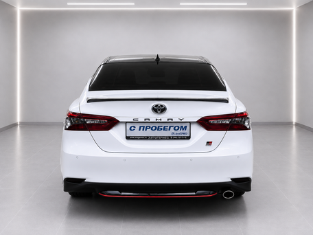 2022 Toyota Camry VIII (XV70) Рестайлинг, белый, 2750000 рублей, вид 3