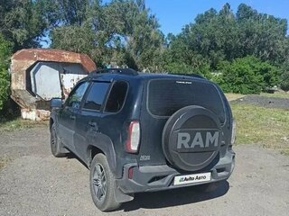 2024 Lada (ВАЗ) Niva Travel I, чёрный, 950000 рублей, вид 2