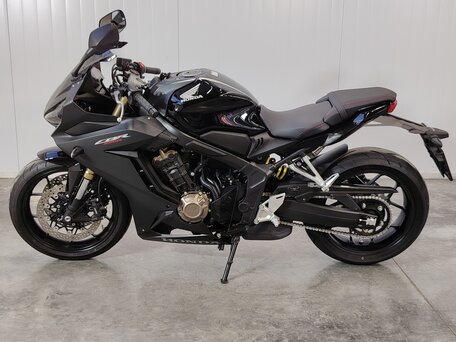 2024 Honda CBR 650R, чёрный, 1049000 рублей, вид 5