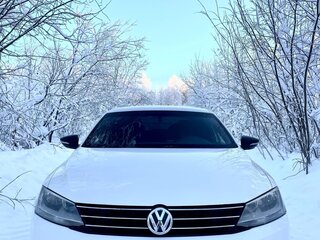 2015 Volkswagen Jetta VI Рестайлинг, белый, 900000 рублей, вид 4