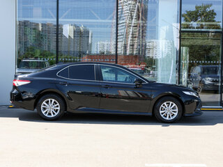 2020 Toyota Camry VIII (XV70), чёрный, 2249000 рублей, вид 4