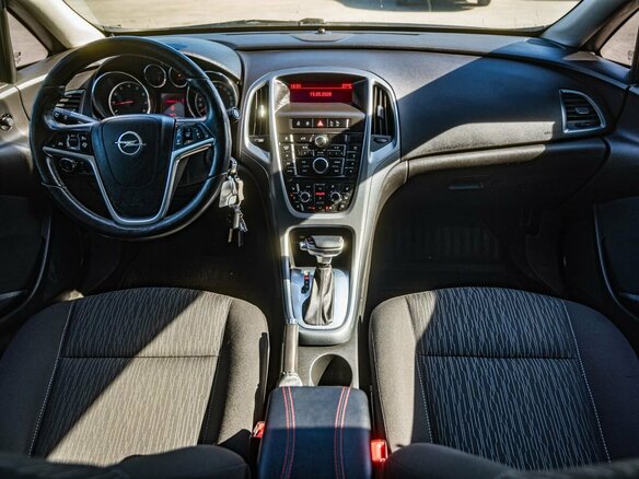 2013 Opel Astra J Рестайлинг, красный, 700000 рублей - вид 14