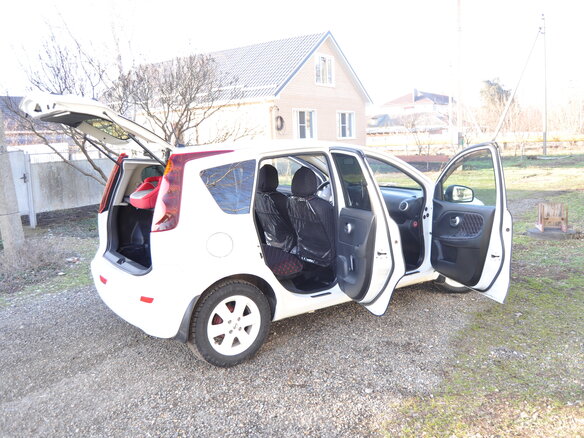 2013 Nissan Note I Рестайлинг, белый, 950000 рублей - вид 8