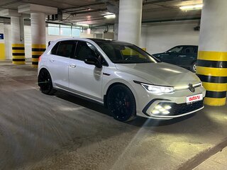 2021 Volkswagen Golf GTI VIII, белый, 5200000 рублей, вид 3