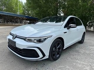 2023 Volkswagen Golf VIII, белый, 2200025 рублей, вид 3