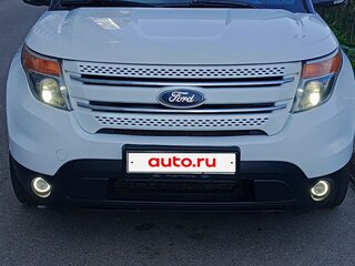 2014 Ford Explorer V, белый, 1700000 рублей, вид 2