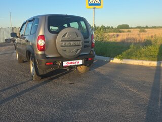 2016 Chevrolet Niva I Рестайлинг, серый, 680000 рублей, вид 3
