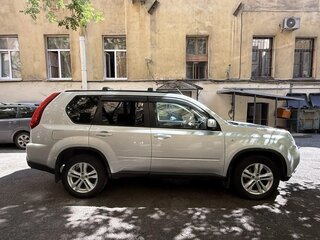 2014 Nissan X-Trail II Рестайлинг, серебристый, 1070000 рублей, вид 2