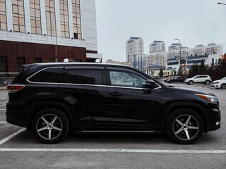 2015 Toyota Highlander III (XU50), чёрный, 3300000 рублей, вид 4