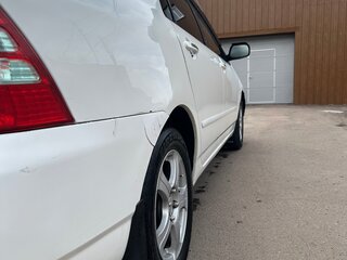 2003 Toyota Corolla IX (E120, E130), белый, 300002 рублей, вид 4