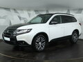 2016 Mitsubishi Outlander III Рестайлинг 2, белый, 1849000 рублей