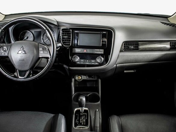 2016 Mitsubishi Outlander III Рестайлинг 2, белый - вид 7
