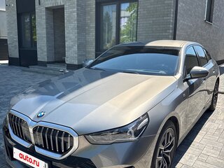 2023 BMW 5 серии 520i VIII (G60/G61/G68), серый, 6900000 рублей, вид 1