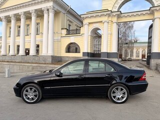 2006 Mercedes-Benz C-Класс 230 II (W203) Рестайлинг, чёрный, 1550000 рублей, вид 4