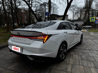 2021 Hyundai Elantra VII (CN7), белый, 2150000 рублей, вид 3