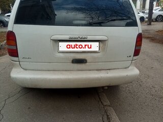 1997 Dodge Caravan III, белый, 370000 рублей, вид 3