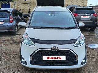 2021 Toyota Sienta II Рестайлинг, белый, 1650000 рублей, вид 1